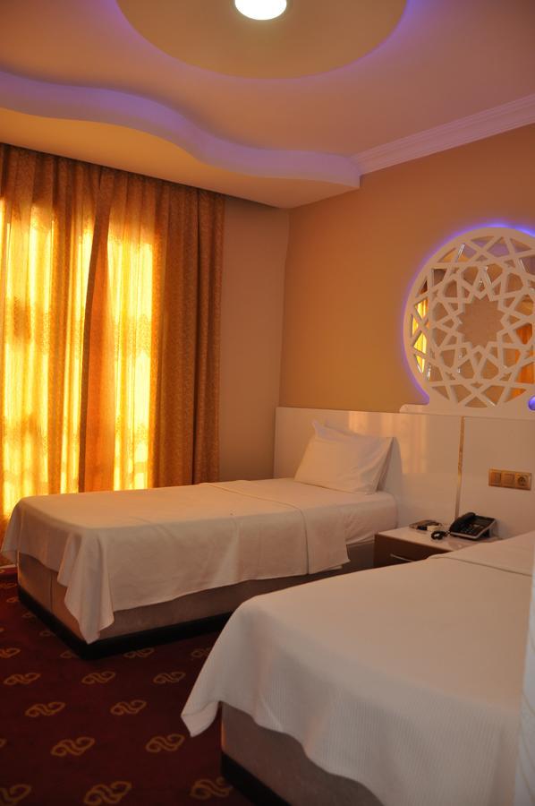 Ugur Otel Μερσίνη Εξωτερικό φωτογραφία