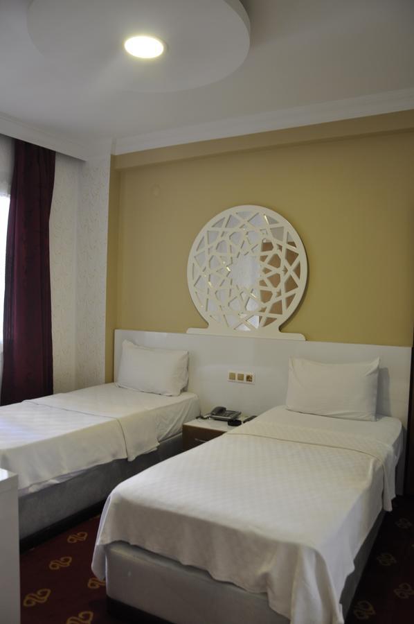 Ugur Otel Μερσίνη Εξωτερικό φωτογραφία