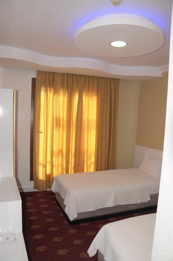 Ugur Otel Μερσίνη Εξωτερικό φωτογραφία
