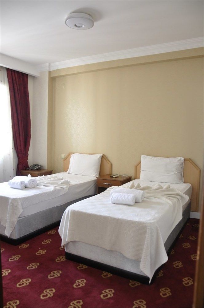 Ugur Otel Μερσίνη Εξωτερικό φωτογραφία